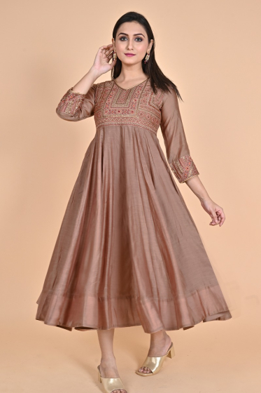 BROWN EMBROIDERED MASLIN LONG KAMEEZ